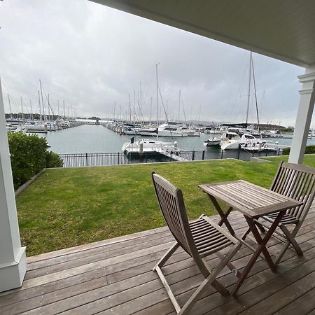 The Boathouse Apartment One Tree Point Exterior photo
